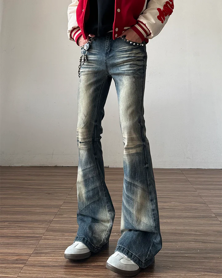 American Vintage Whiskered Flared Jeans - Image 8