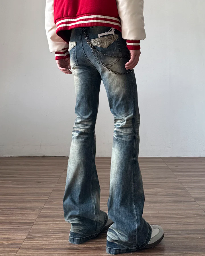 American Vintage Whiskered Flared Jeans - Image 9