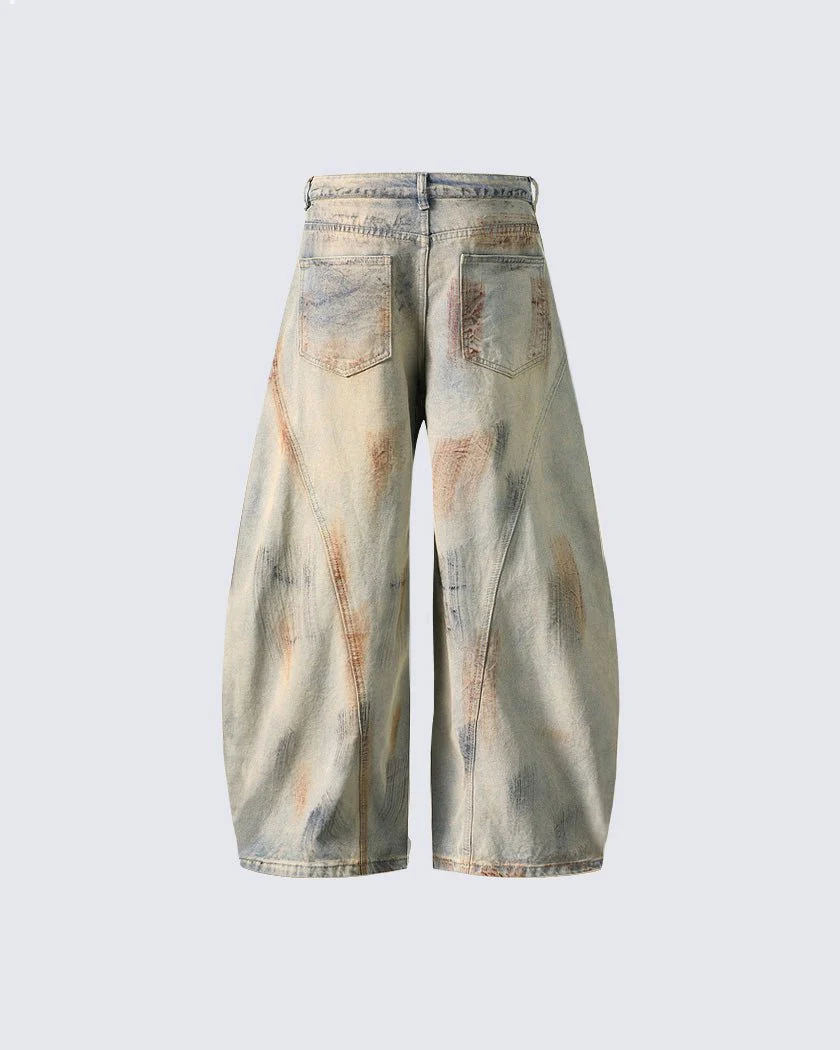 Arc-Cut Distressed Wide-Leg Jeans - Image 6
