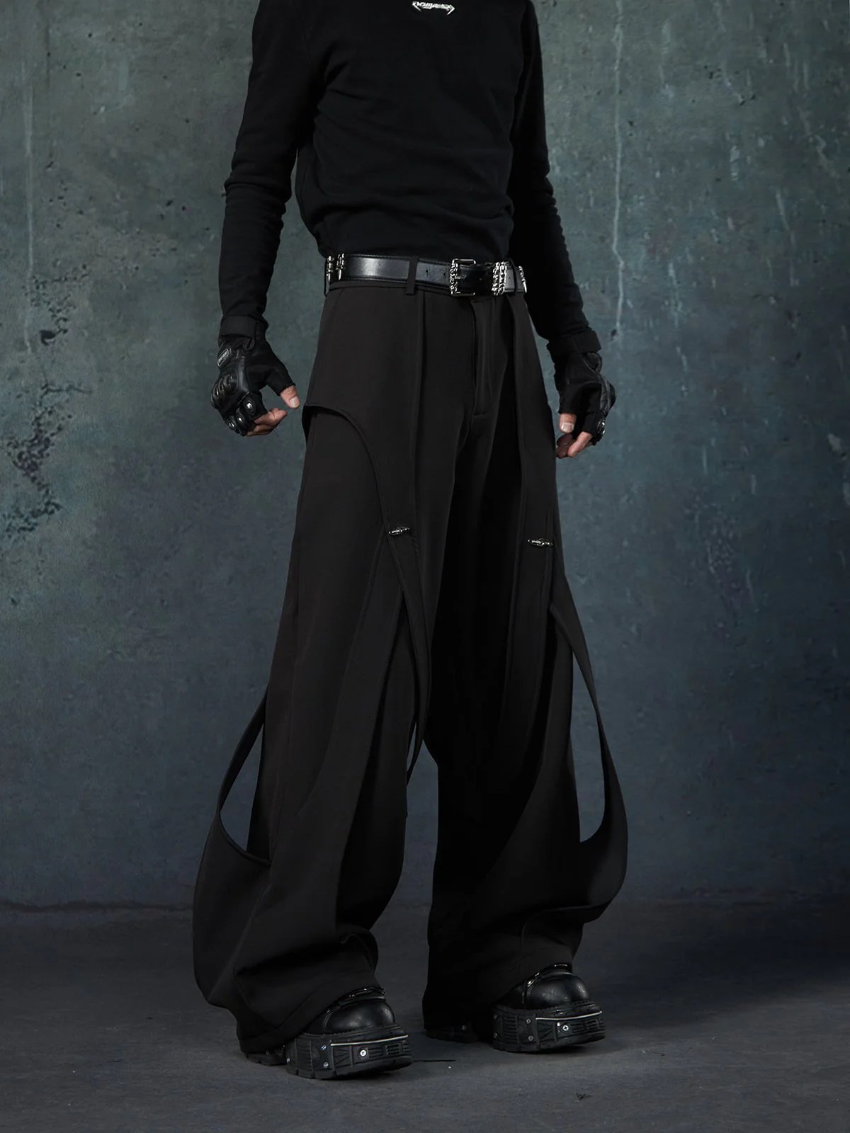Black Tactical Utility Pants - Image 3