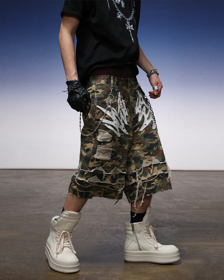 Camo Print Distressed Cargo Shorts - Image 4