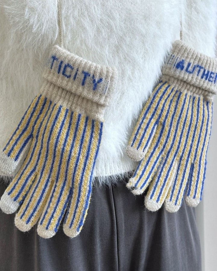 Color-block Striped Touchscreen Gloves - Image 2