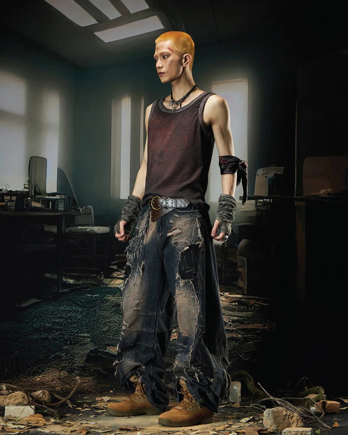Deconstructed Washed Patchwork Blade-Cut Jeans - Image 8