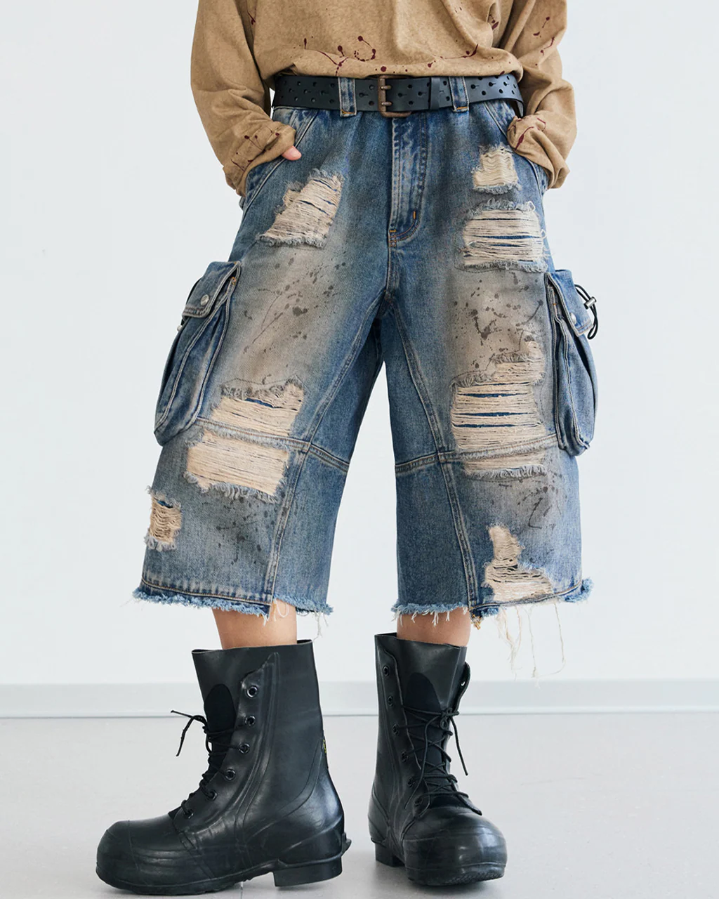 Distressed Cargo Denim Shorts - Image 2