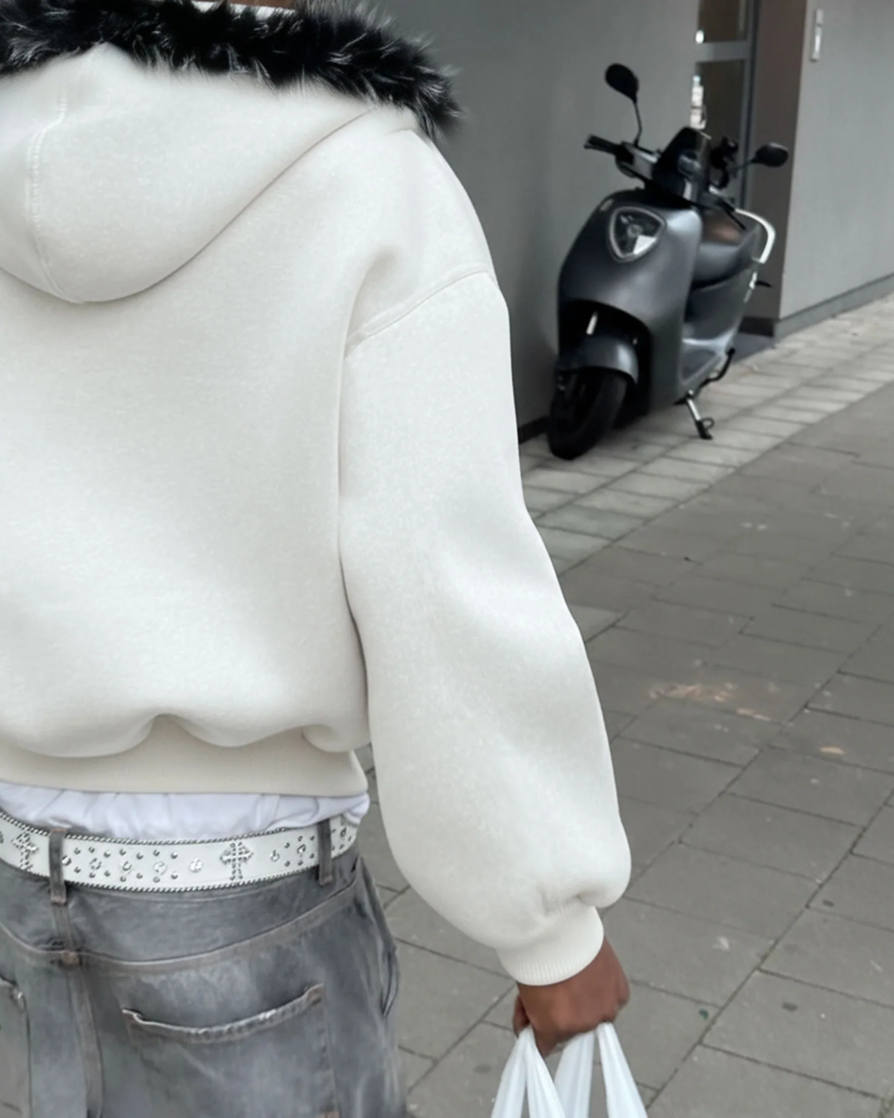 KIIKIO Fur Collar Cozy Hoodie - Image 9