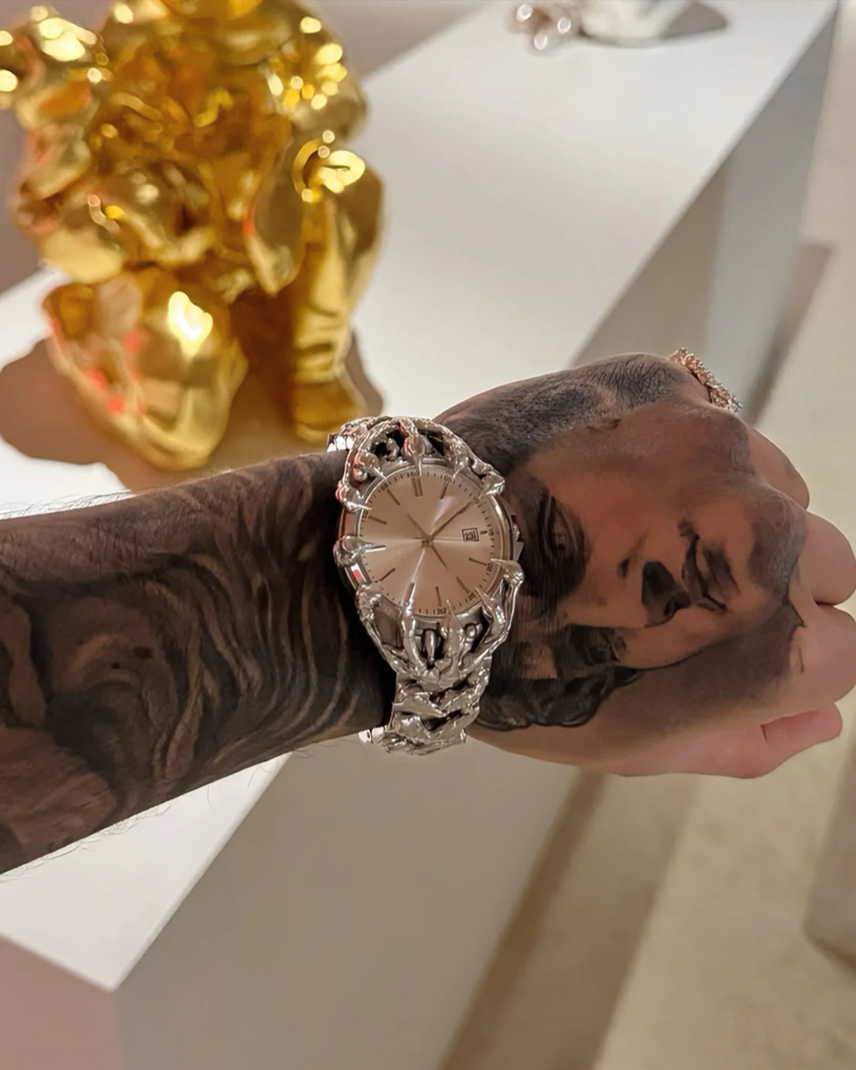 Futuristic Sculptural Metal Watch - Image 6