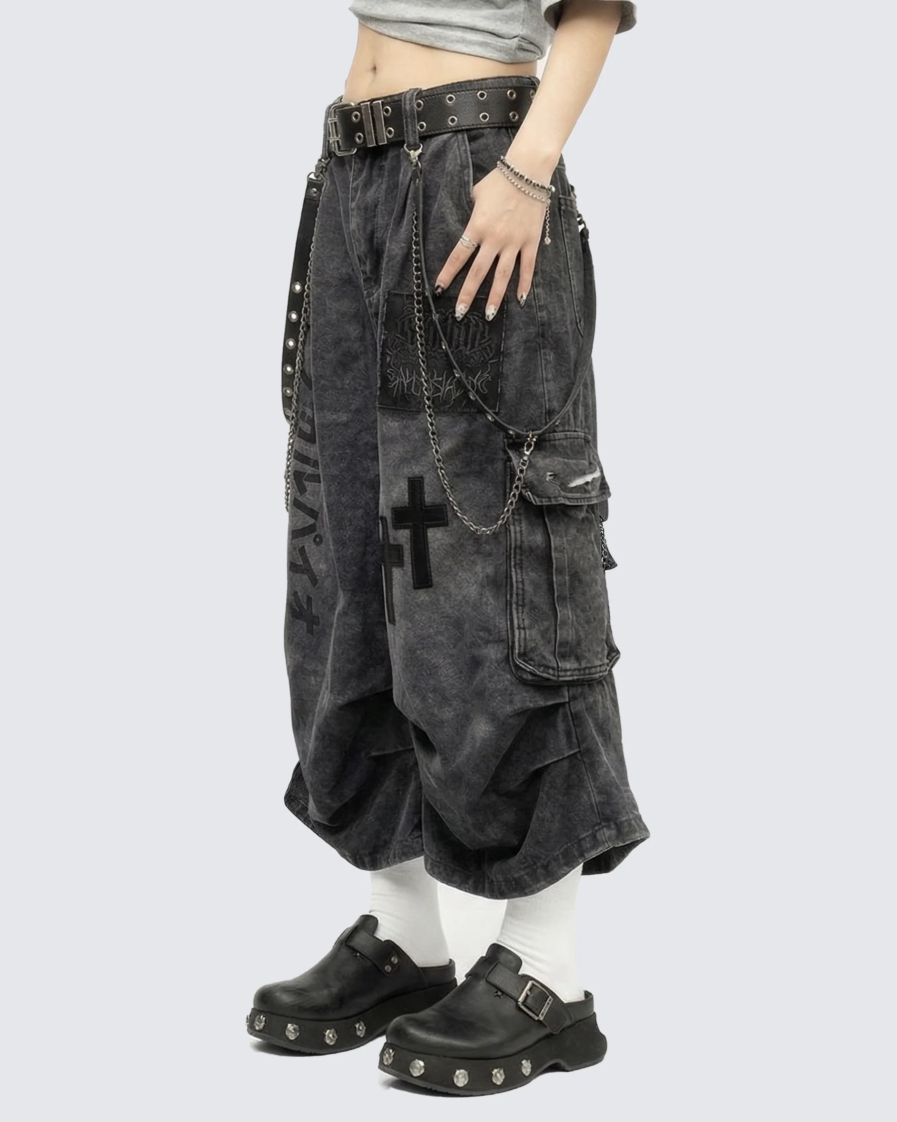 Gothic Chain Strap Denim Capri Pants - Image 6