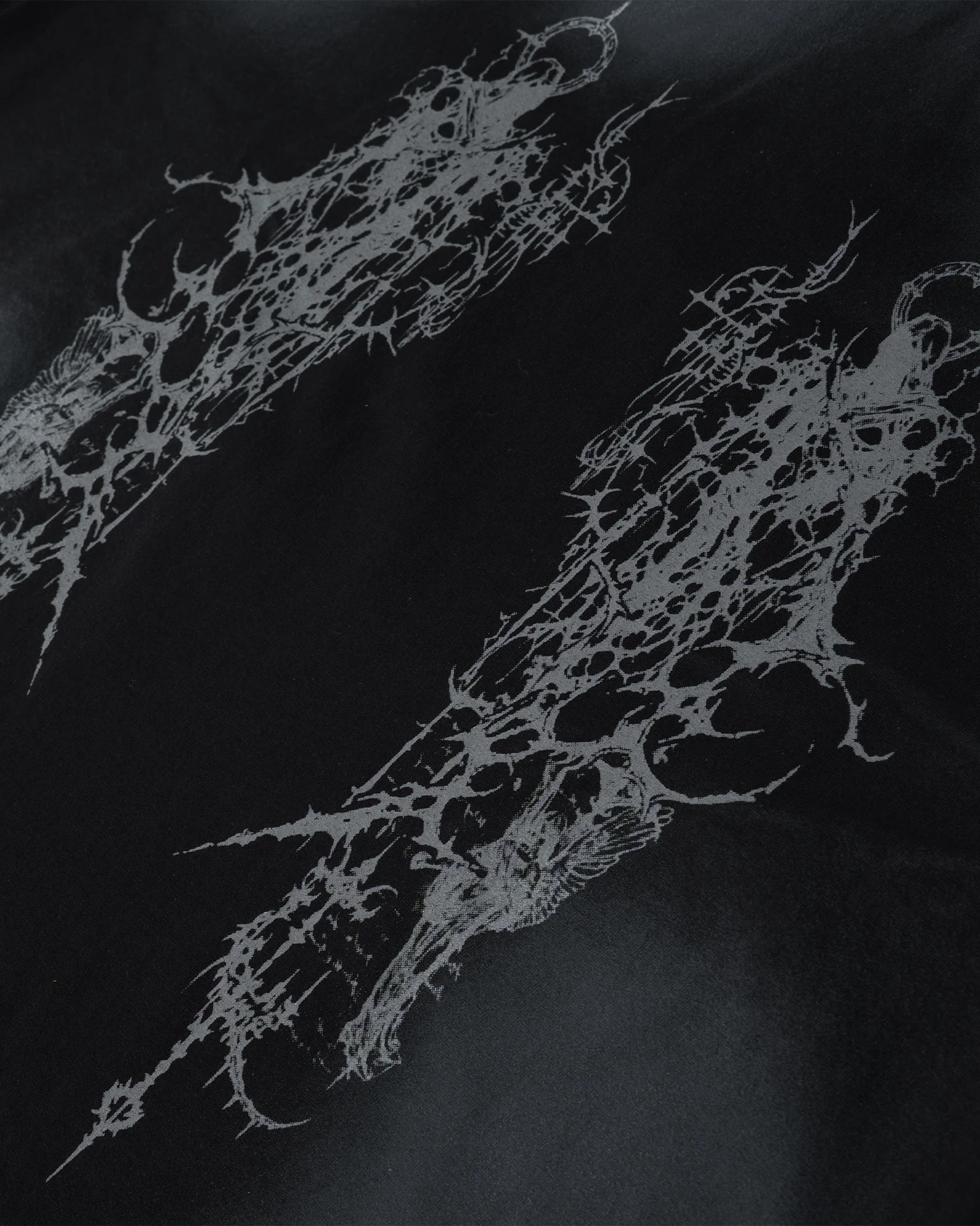 Gothic Mirror Graphic T-Shirt - Image 7