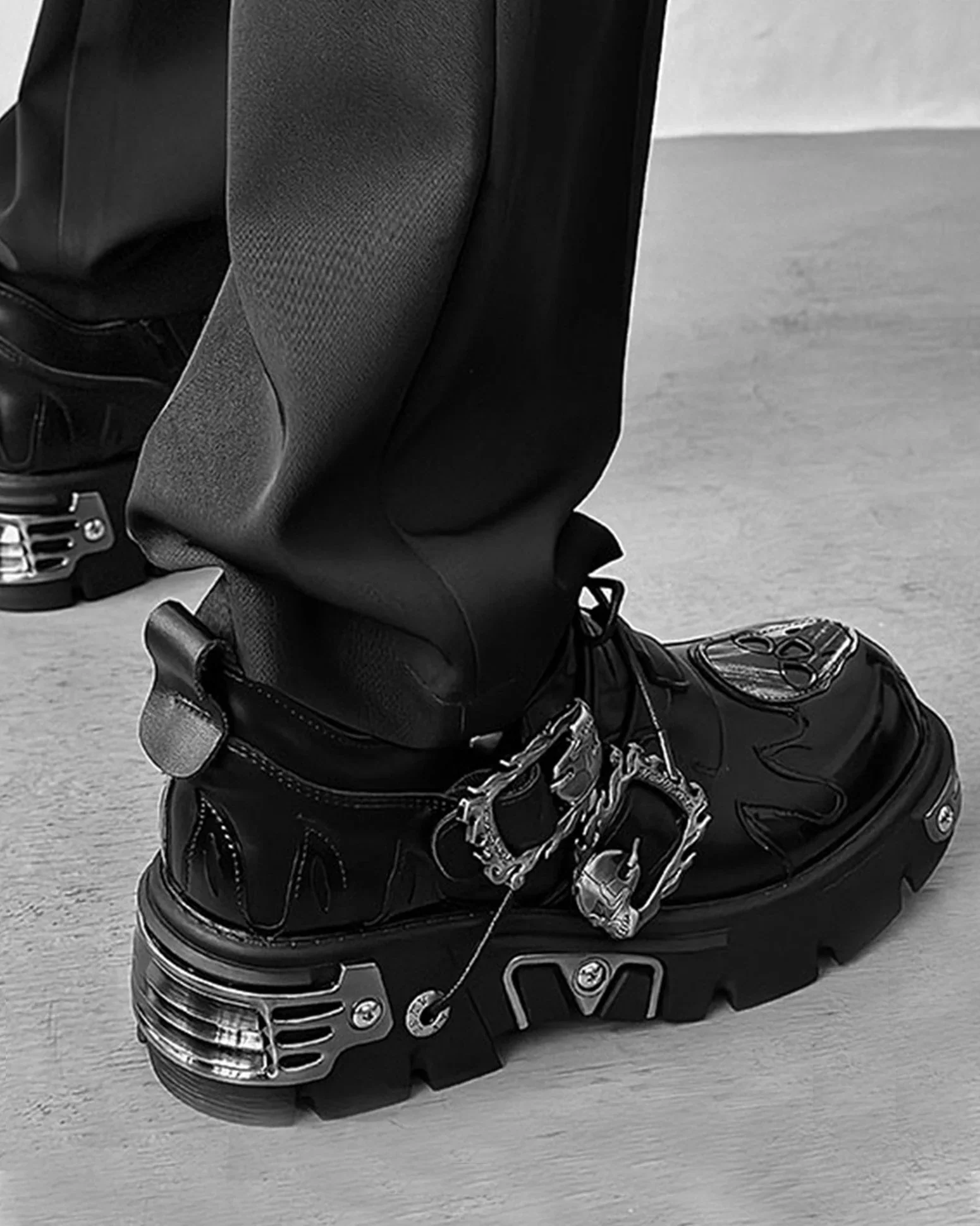 Gothic Punk Chunky Sole Metal Decor Boots - Image 3