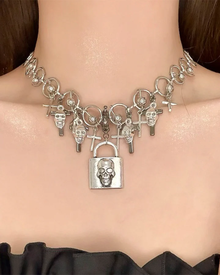 Gothic Skull Charm Alloy Necklace - Image 3