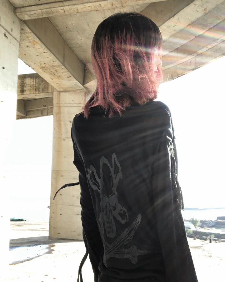 Gothic Skull Print Long Sleeve T-Shirt - Image 8