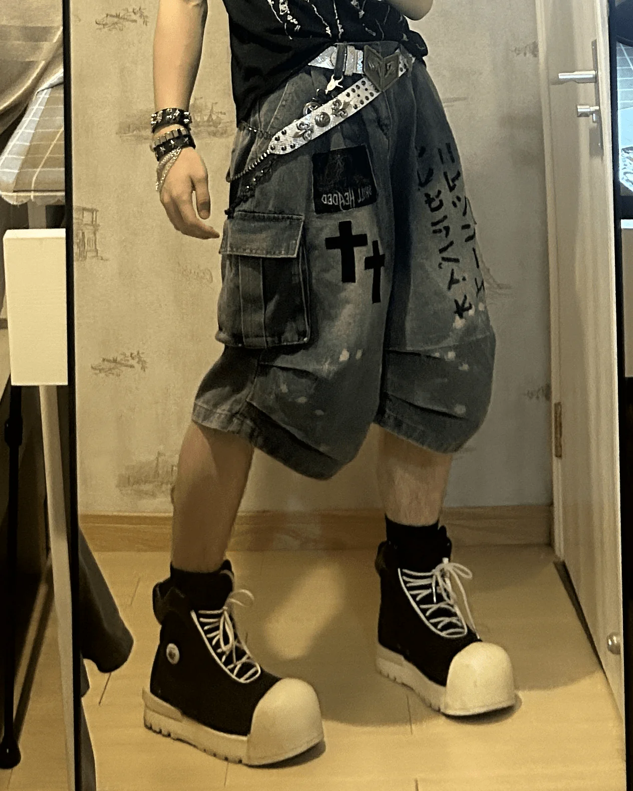 Gothic Washed Denim Shorts with Chains - Image 4
