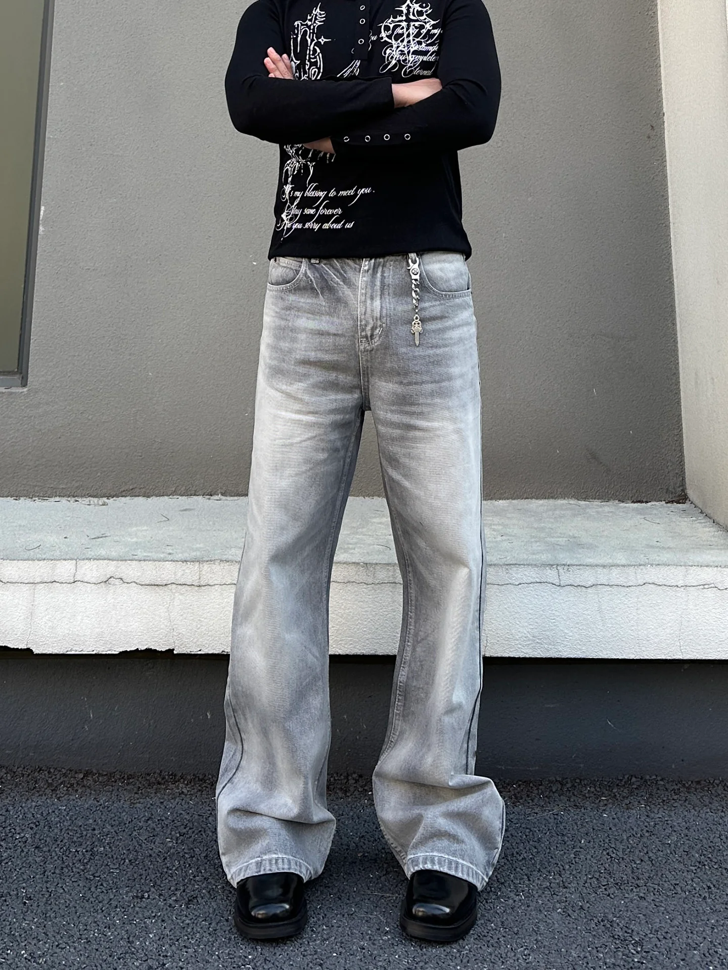 Heavy Washed Spray Vintage Wide Leg Jeans - Image 6