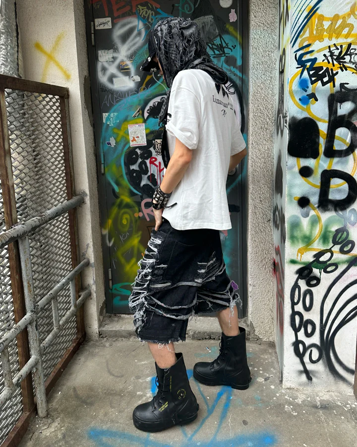 High-Street Knife-Cut Distressed Denim Shorts - Image 6
