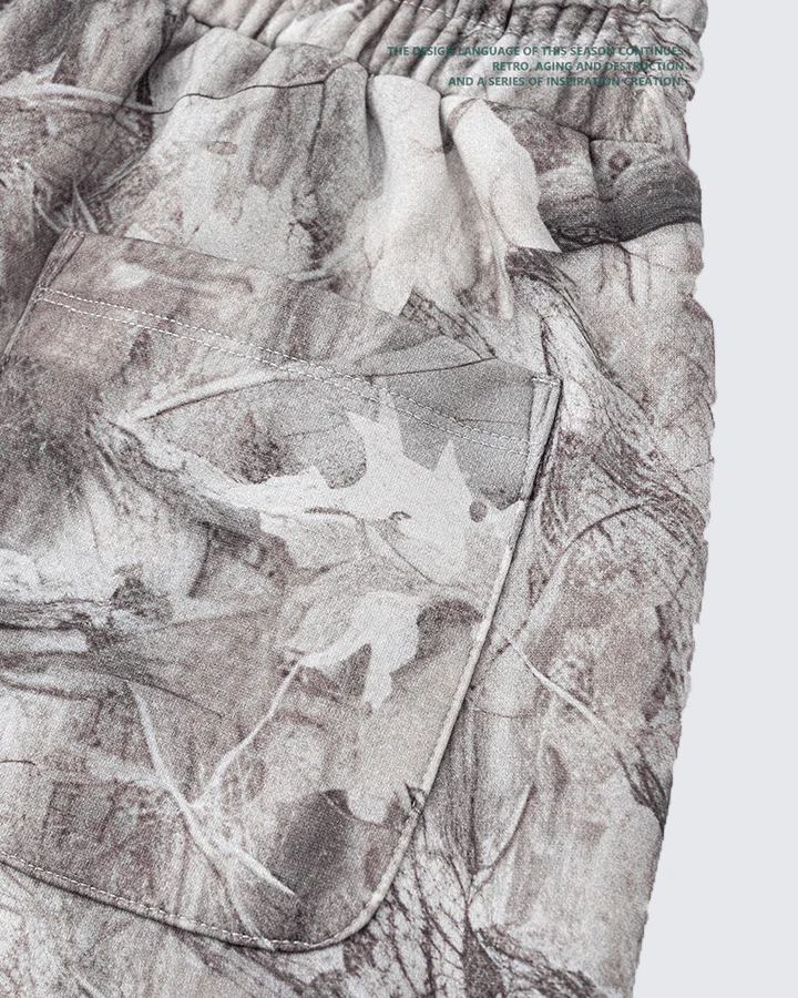 Fleece-Lined Camouflage Print Straight-Leg Pants - Image 5