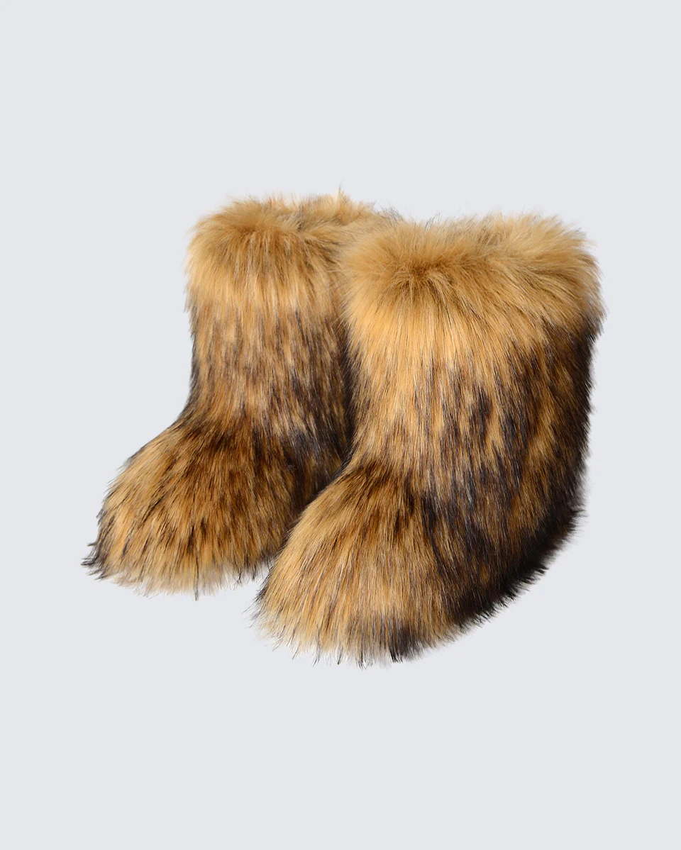 KIIKIO Fuzzy Snow Boots - Image 2