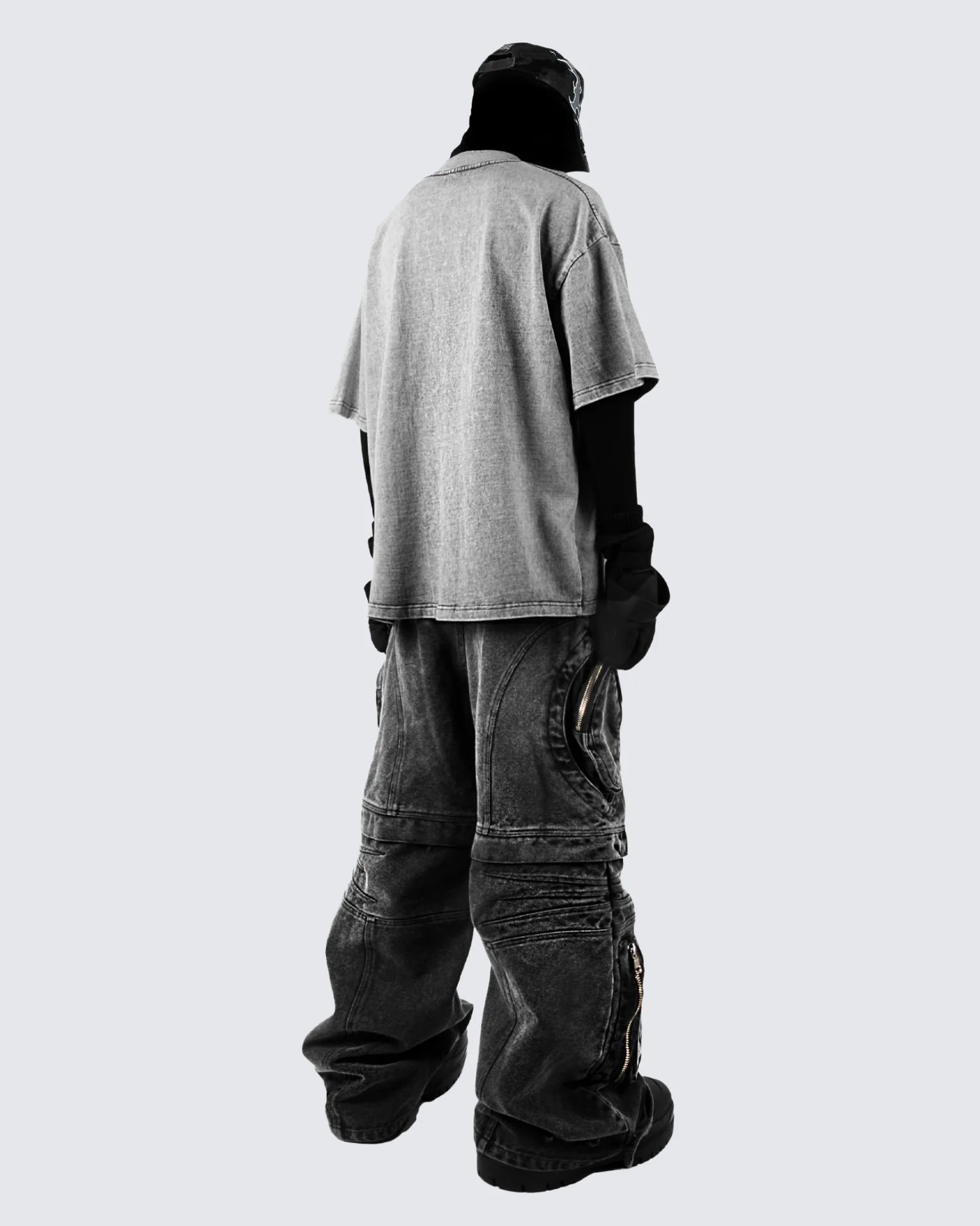 KIIKIO Graphic Print Tee - Image 3