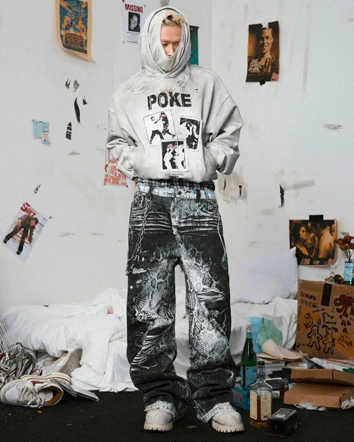 Grunge Snake Print Stacked Washed Jeans - Image 3