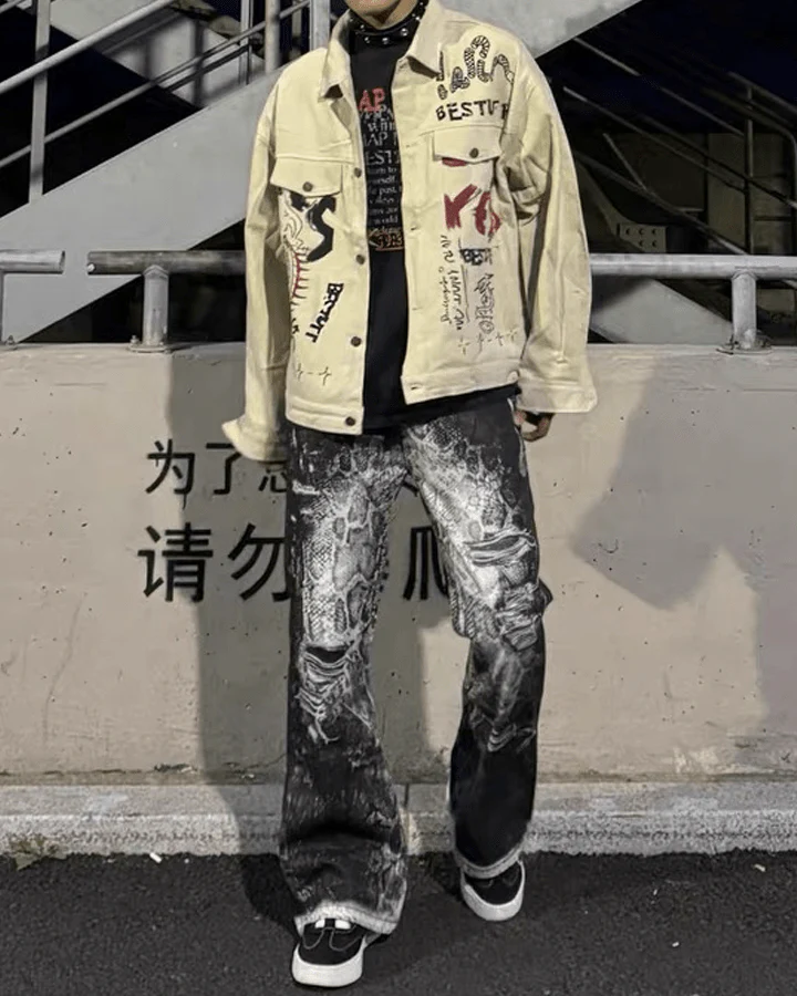 Grunge Snake Print Stacked Washed Jeans - Image 5