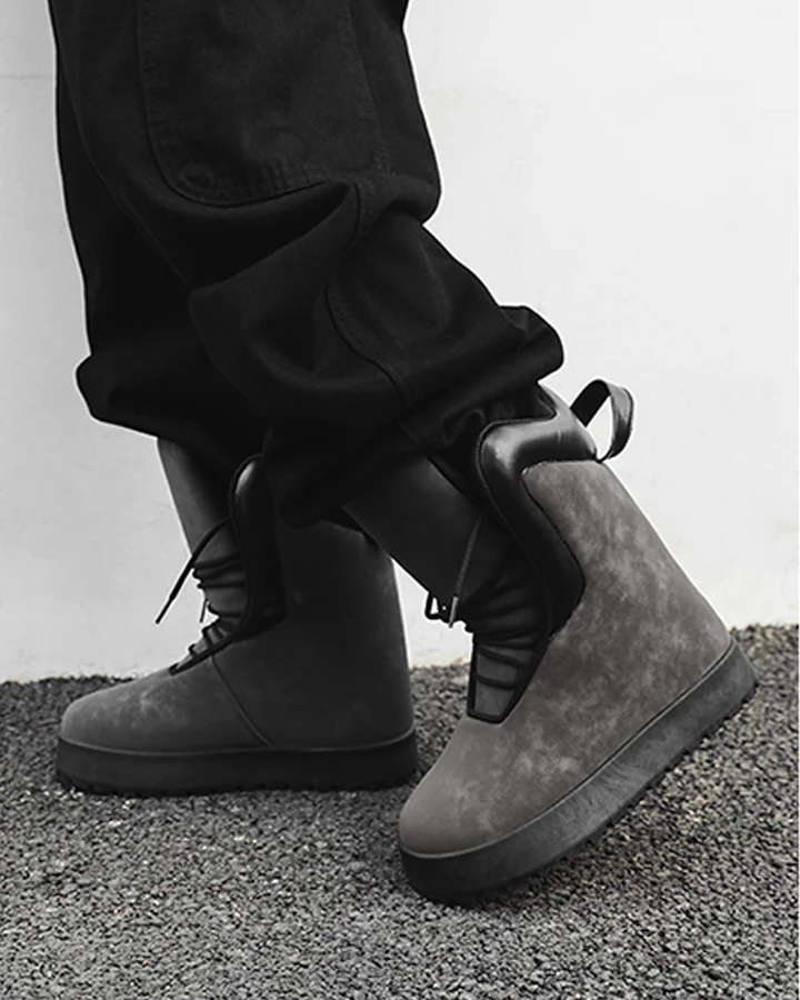 Trendy Oversized High-Top Puffer Boots - Image 9
