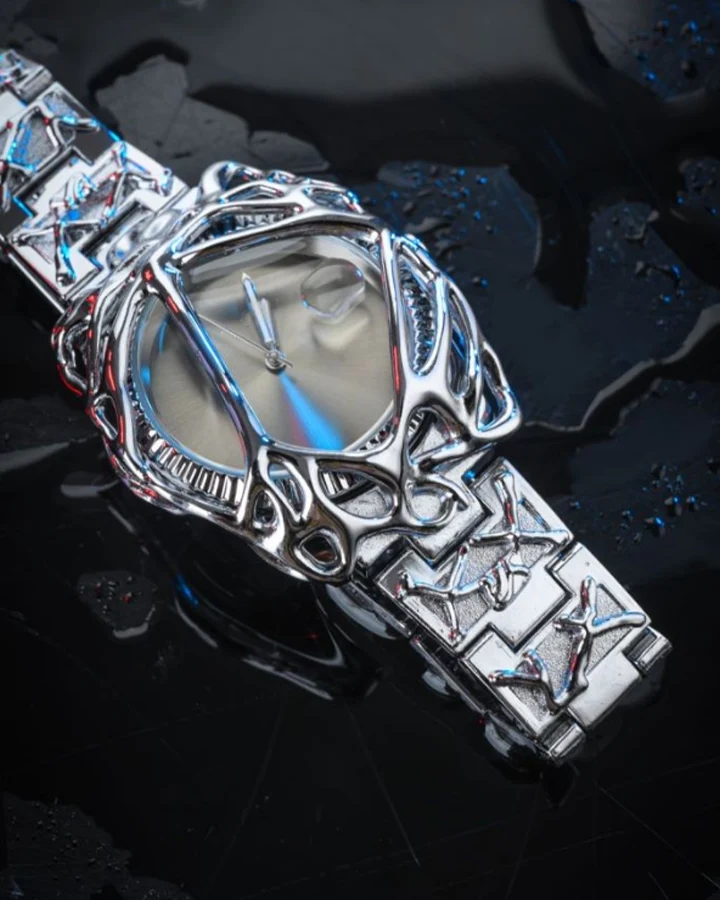 Y2K Abstract Metal Frame Watch - Image 8