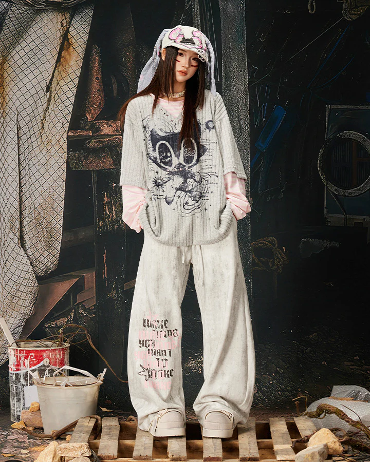 Layered Graphic Ribbed Long Sleeve T-Shirt - Image 4