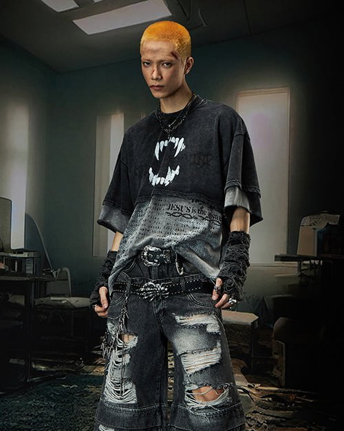 Layered Washed Graphic Tee - Image 4