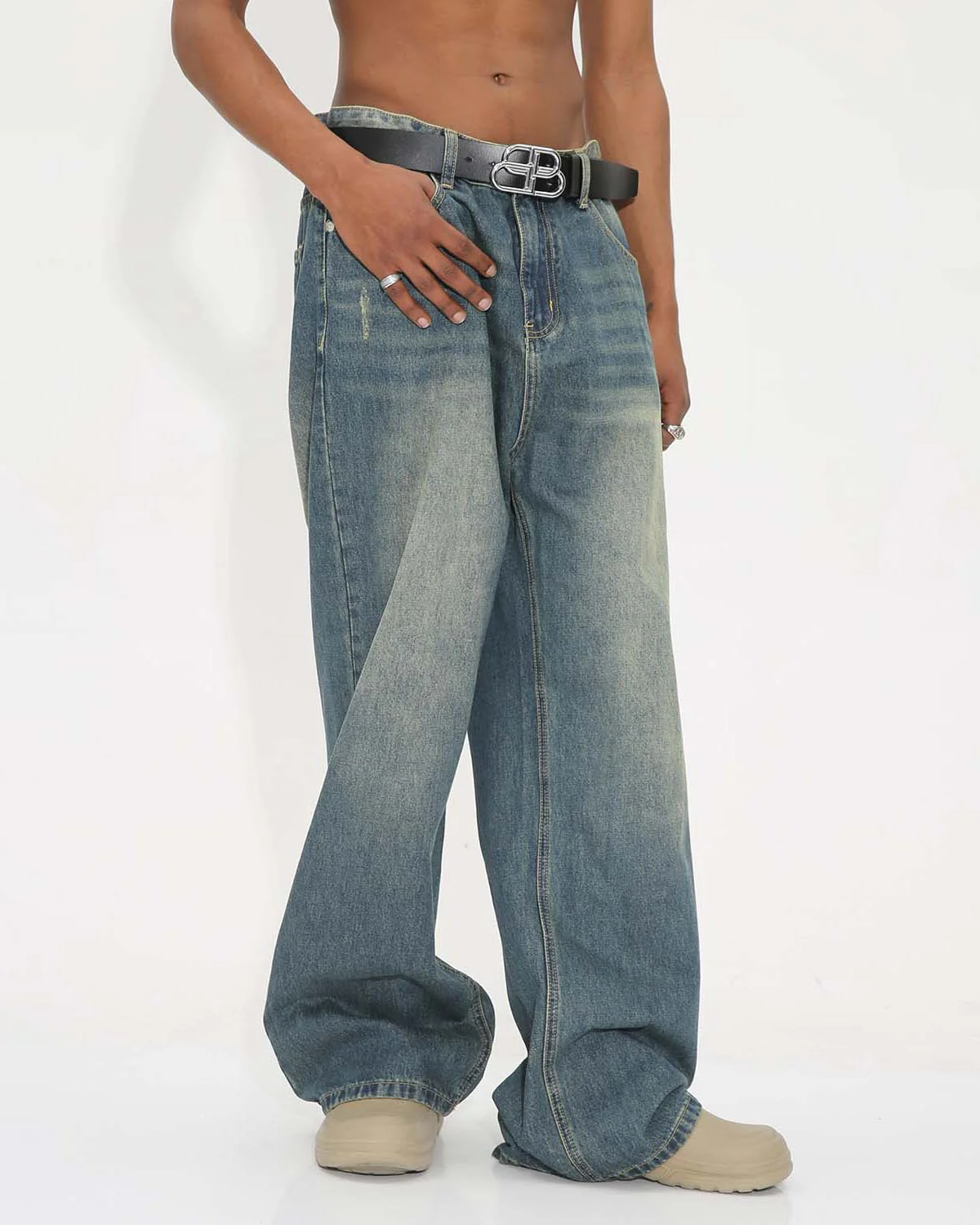 Vintage Wide-Leg Denim Pants – Streetwear Style with Faded Wash and Relaxed Fit - Image 4