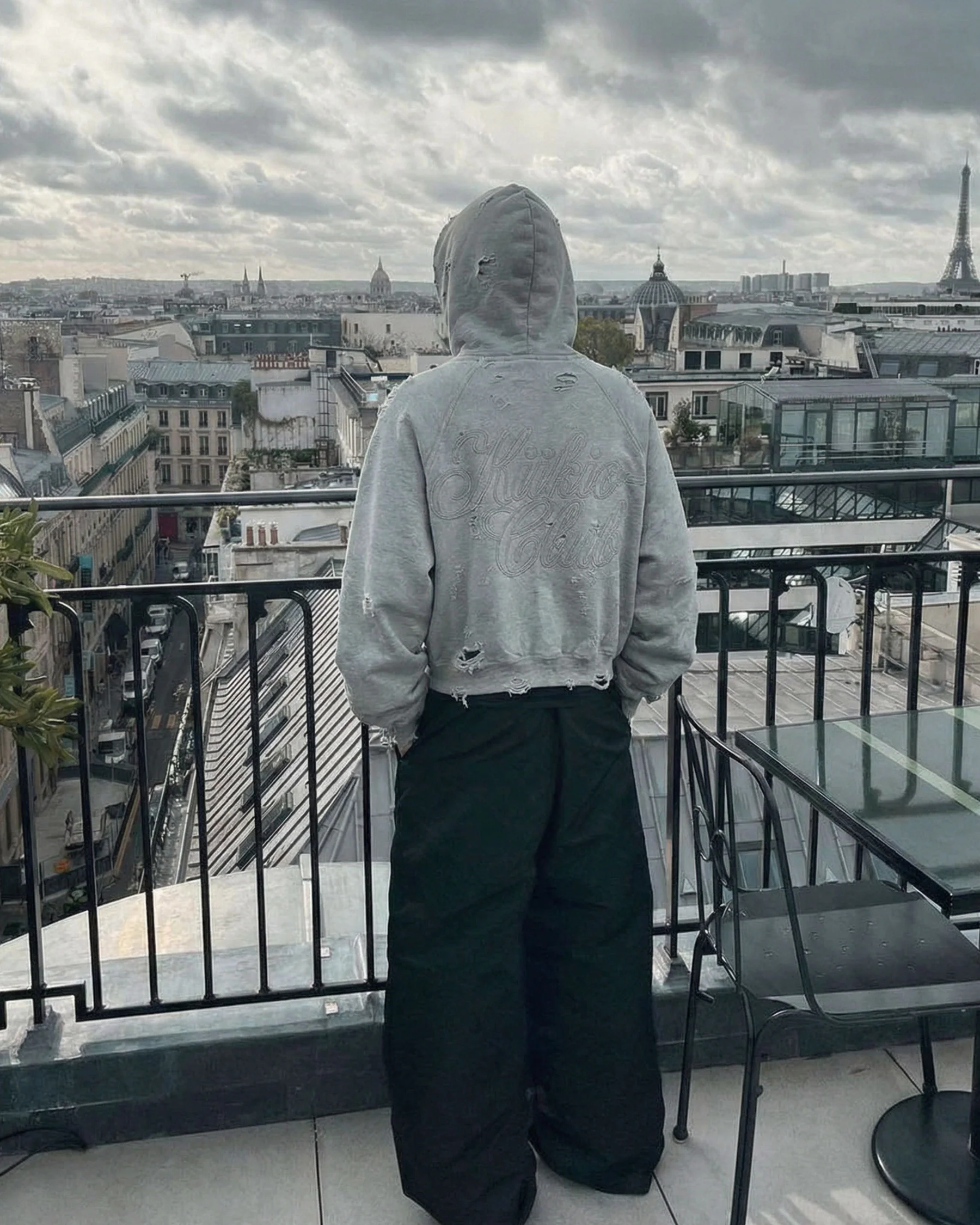 LOW SATURATION-Distressed Cropped Zip-Up Hoodie - Image 7