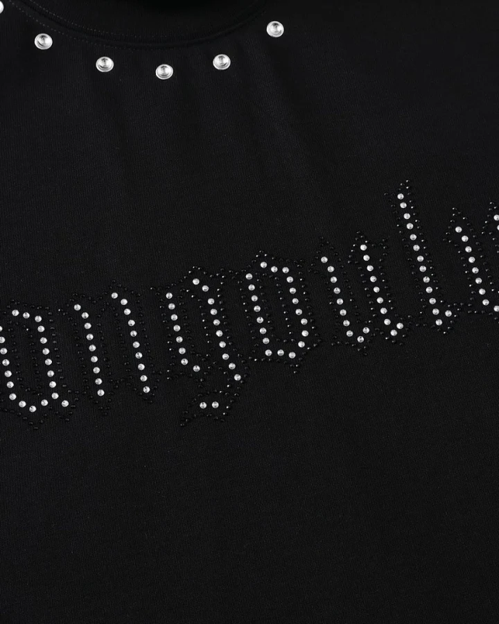 Minimal Studded Letter Print Street T-Shirt - Image 10