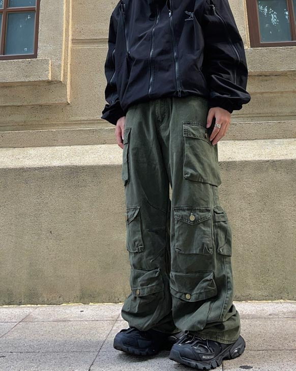 Multi-Pocket Straight-Leg Workwear Jeans - Image 8