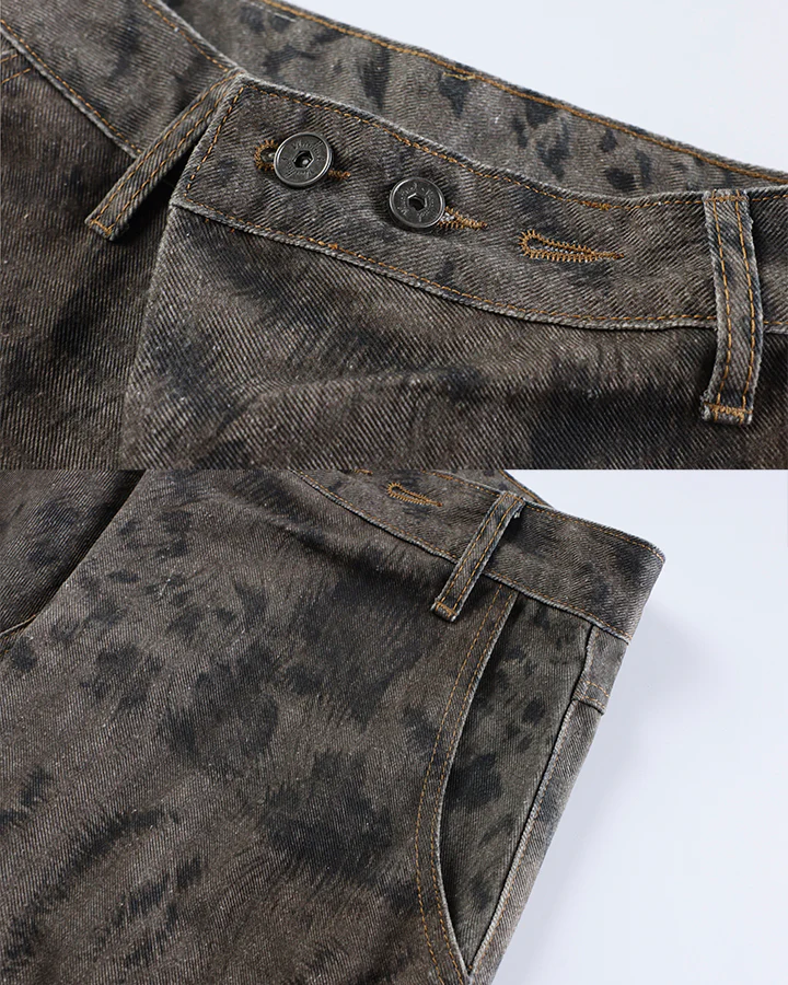 New Vintage Printed Wide-Legged Jeans - Image 3