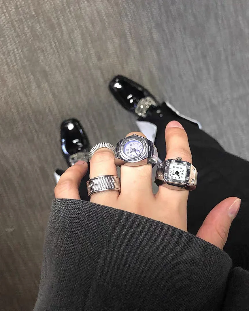 Punk-Inspired Quartz Watch Ring - Image 6
