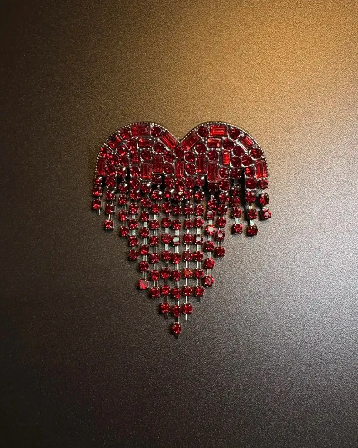 Red Crystal Heart Fringe Brooch - Image 2