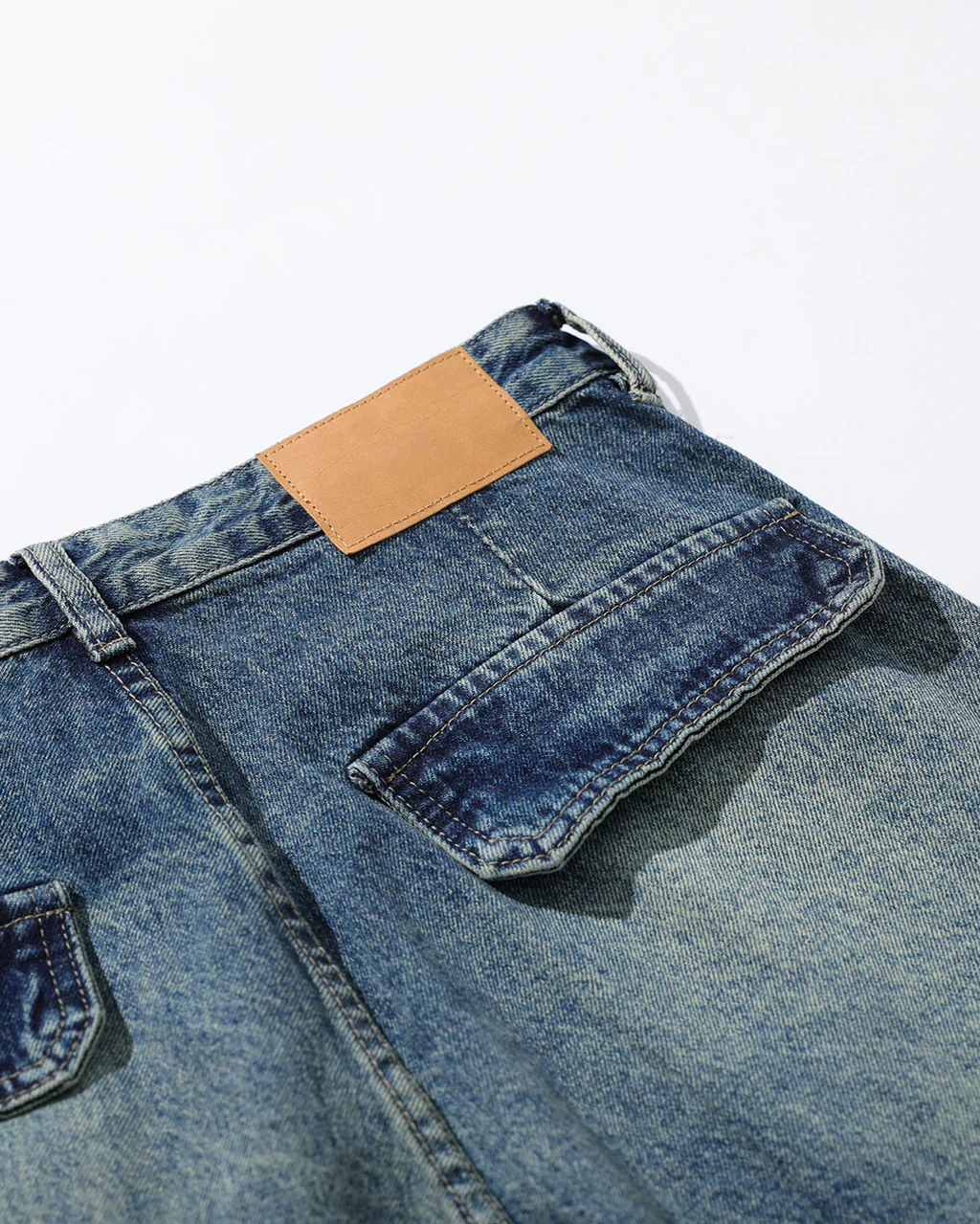 Retro Letter Print Wide-Leg Cargo Jeans - Image 8