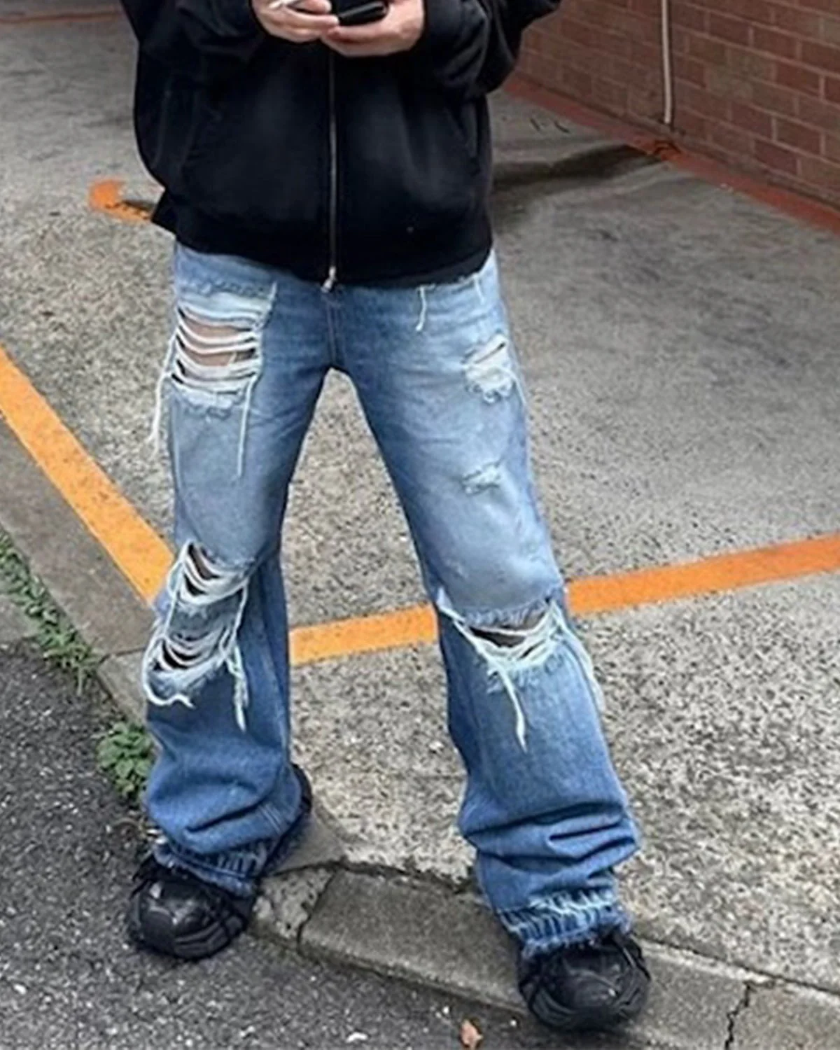 Ripped Wide Leg Flared Cat Whisker Jeans - Image 4