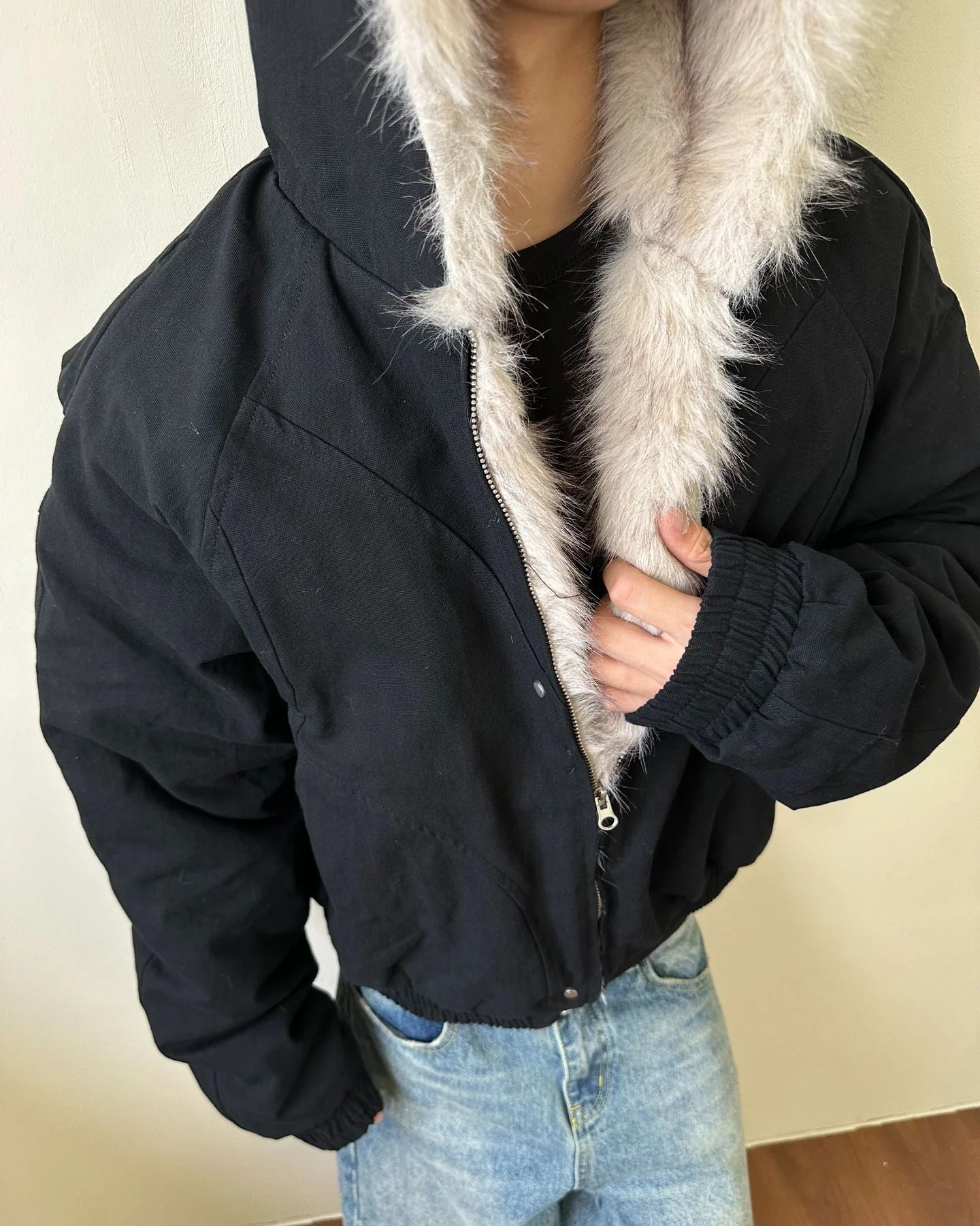 Structured Faux Fur Collar Padded Hooded Jacket - Image 5