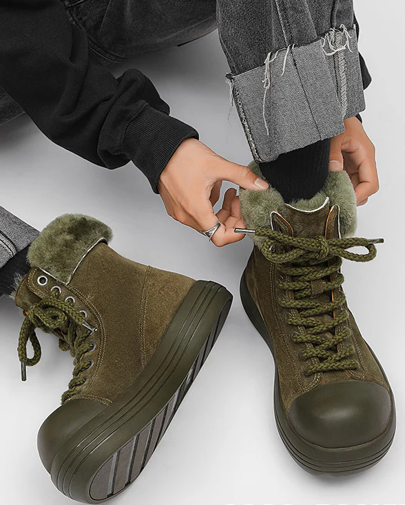 Thick-Soled Plush-Lined Couple Short Boots - Image 4