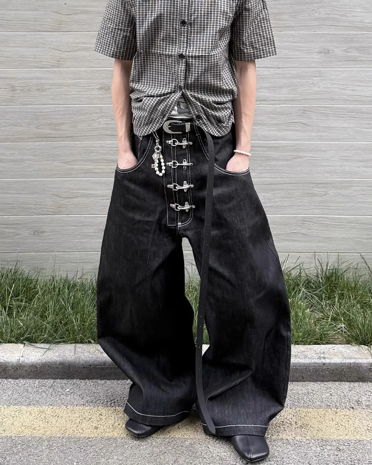 Vintage Buckle Baggy Denim Pants - Image 5