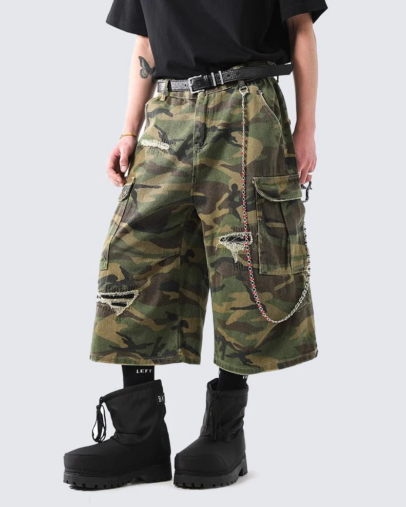 Vintage Camo 3/4 Cargo Shorts - Image 5