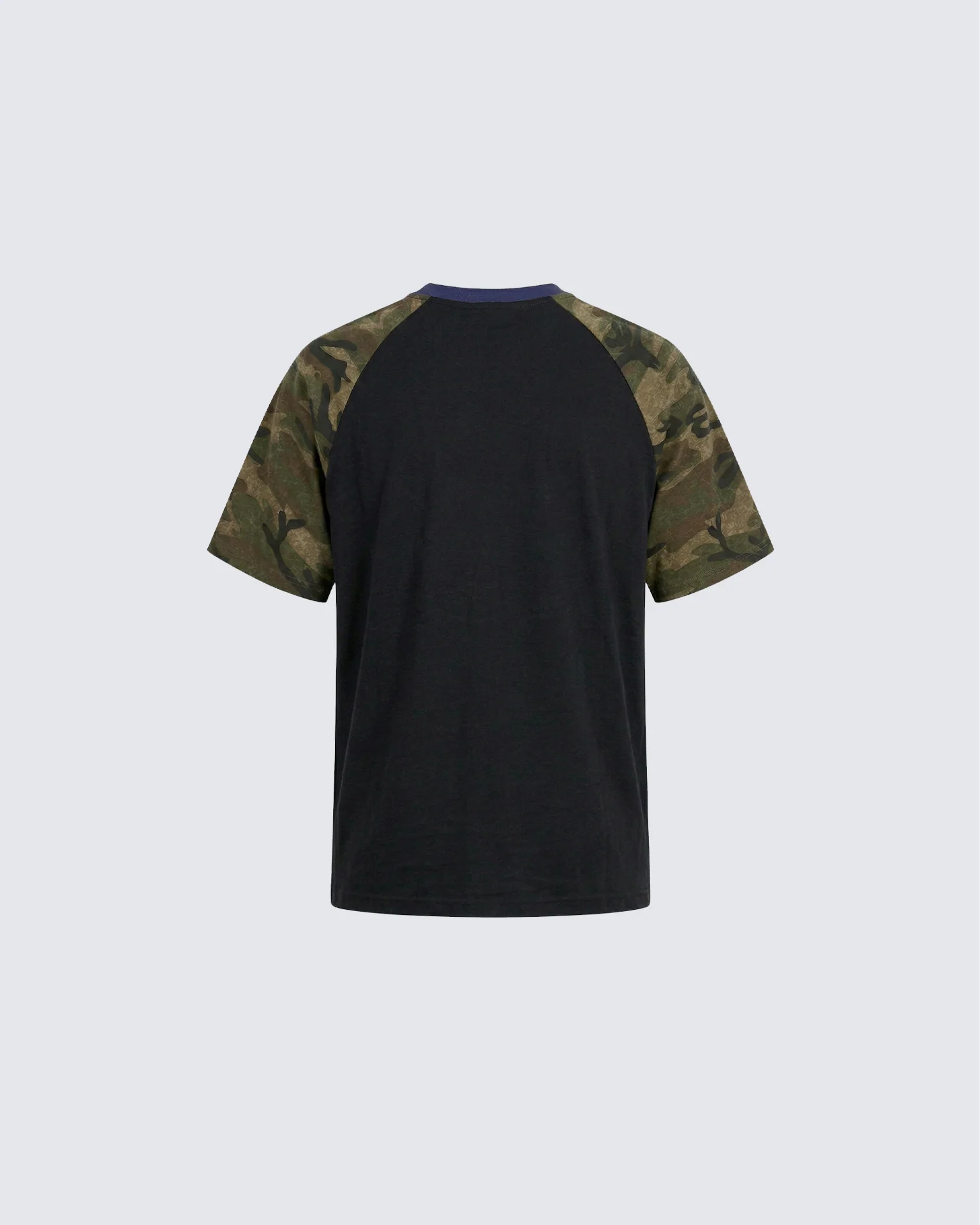 Vintage Camo Raglan T-Shirt New - Image 5