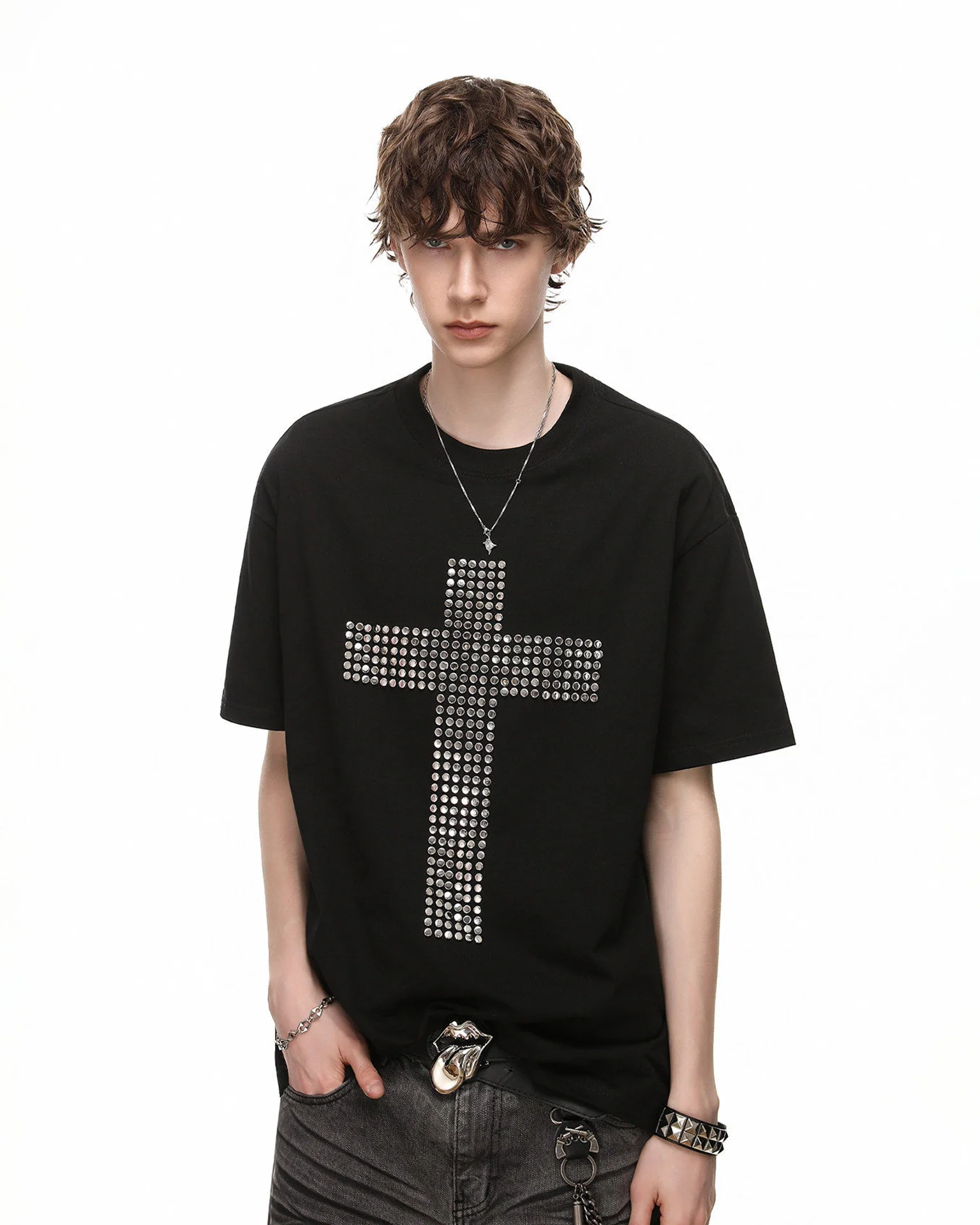Vintage Cross Rhinestone Black Short Sleeve T-Shirt - Image 5