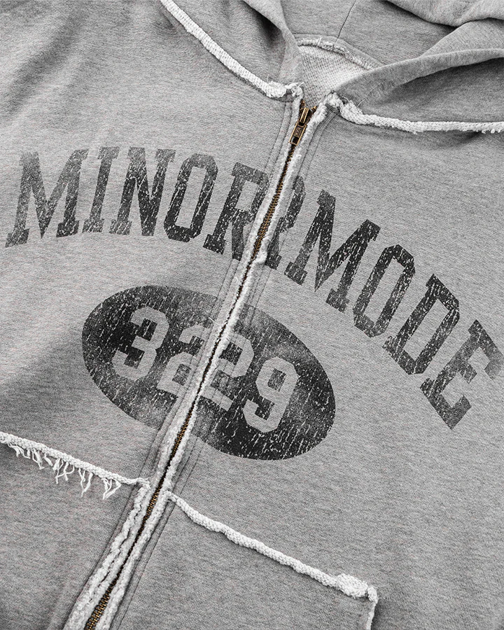 Vintage Graphic Zip-Up Hoodie - Image 4