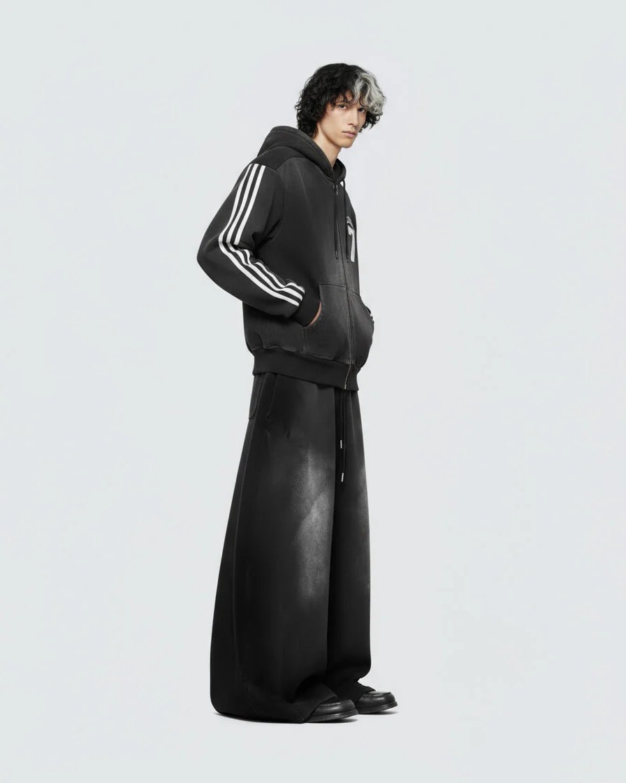 Vintage Loose Fit Distressed Wide-Leg Scimitar Sweatpants - Image 3