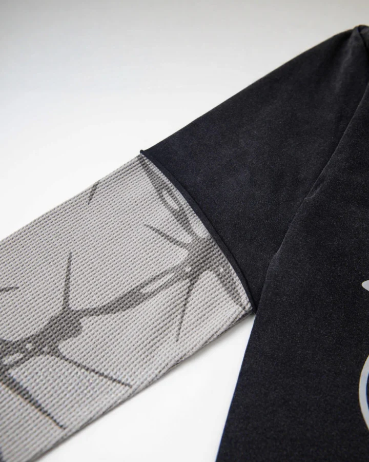 Vintage Thorn Graphic Layered Tee - Image 4