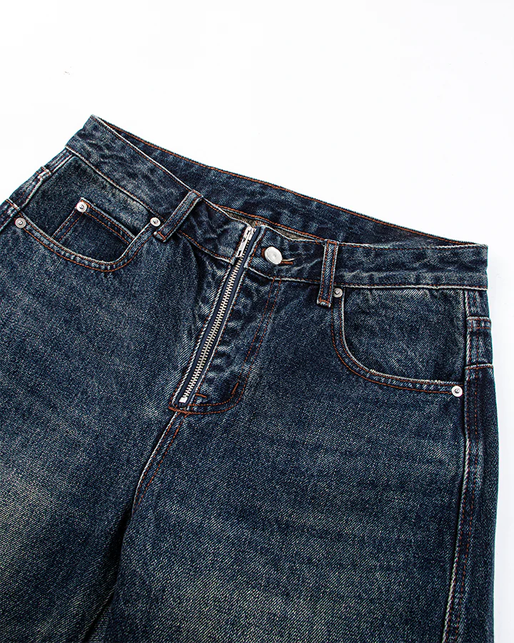 Vintage Wide-Leg Scimitar-Cut Jeans - Image 4