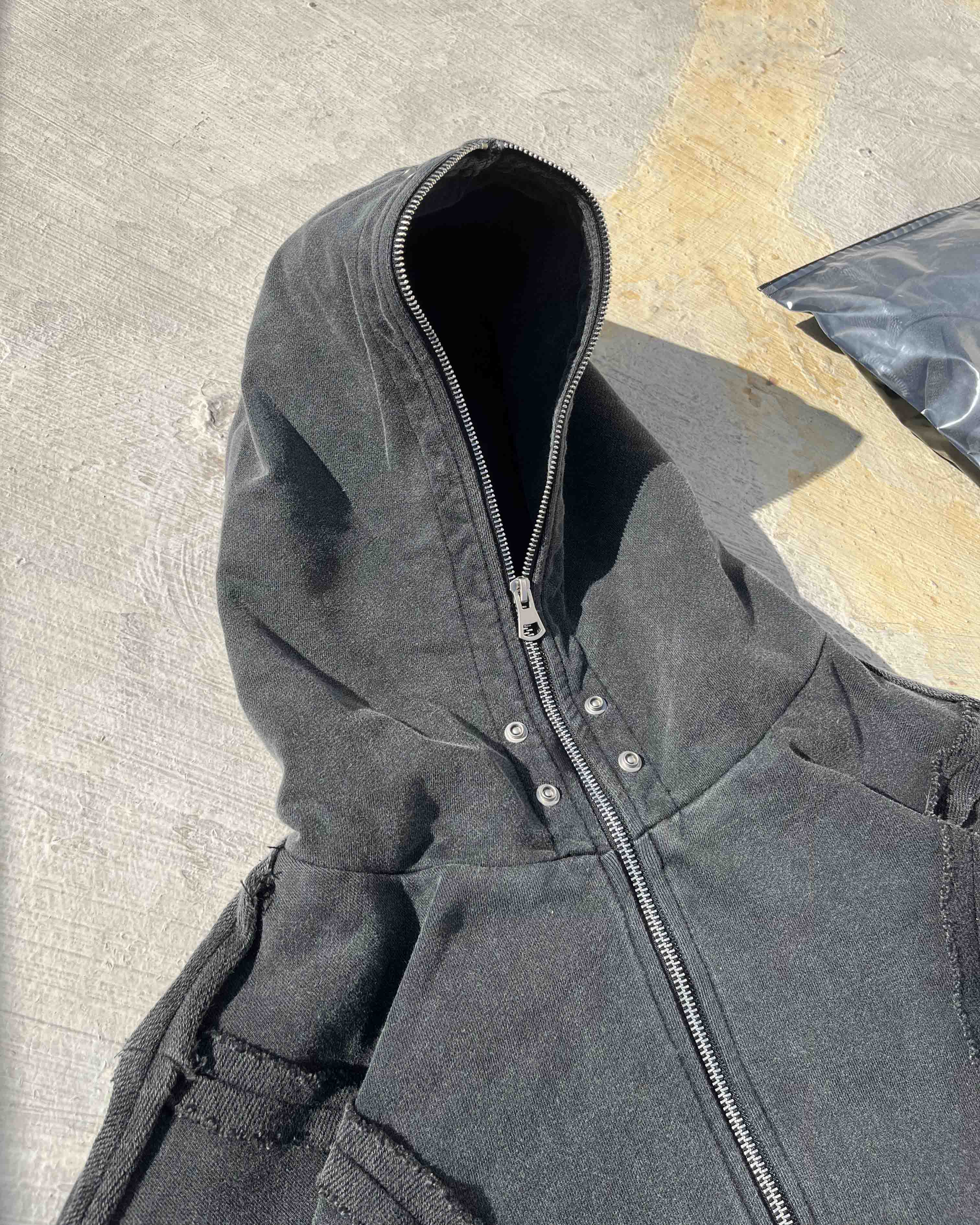 KIIKIO Wasteland Loose Zip Hoodie - Image 11